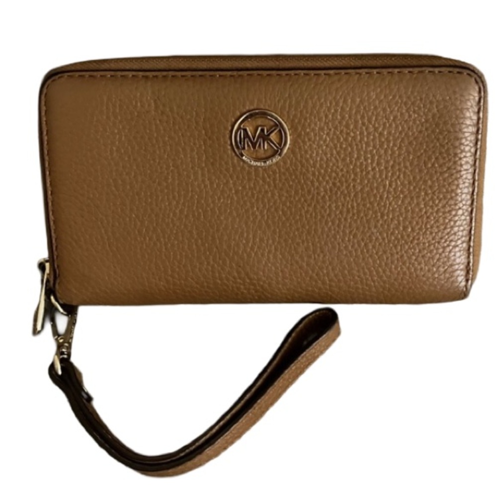 In Perfect Condition! MICHAEL KORS Caramel Pebbled Leather Wallet/Wristlet